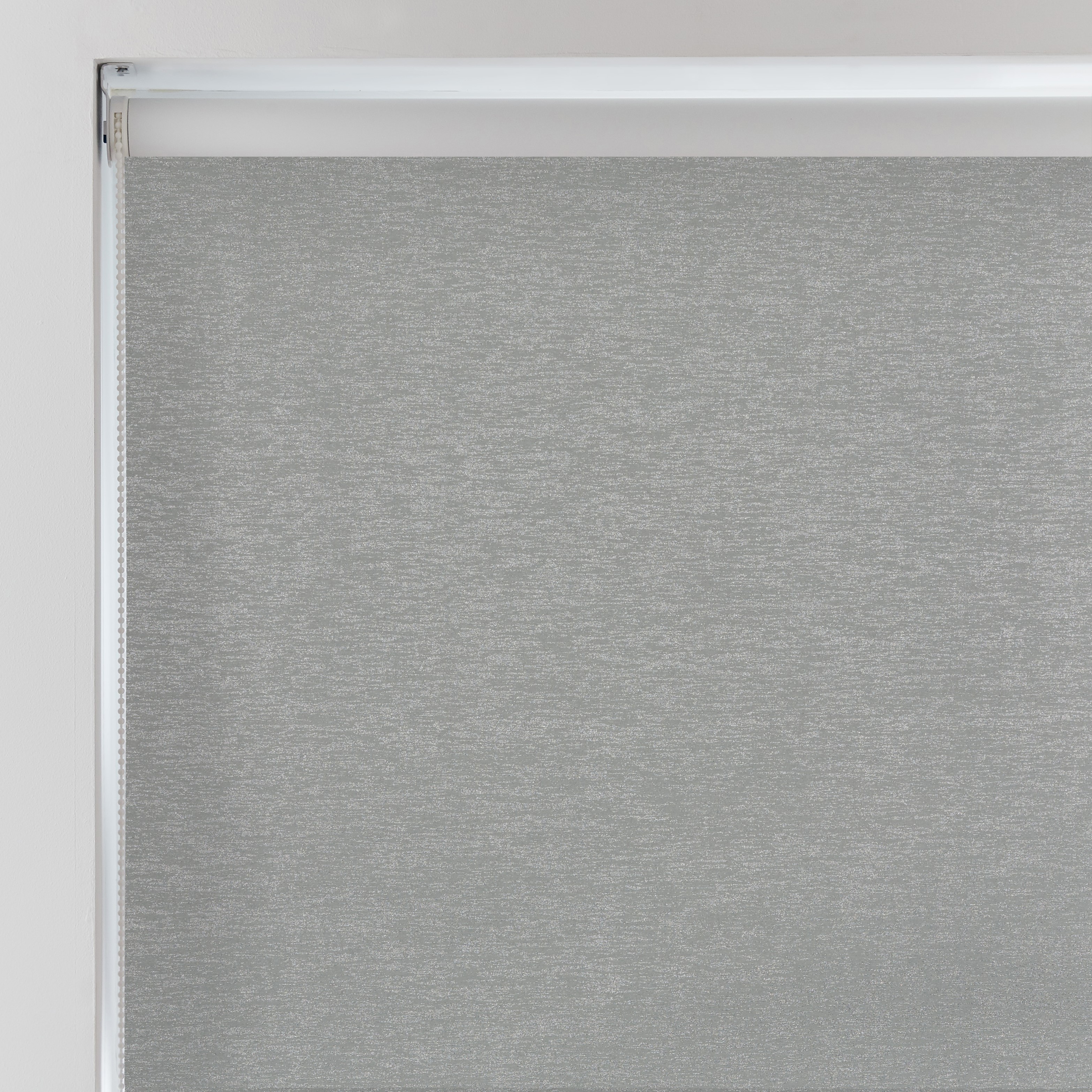 arena-2021-rollers-launch-roller-blinds-asti-silver-standard-roll-5-sq.jpg