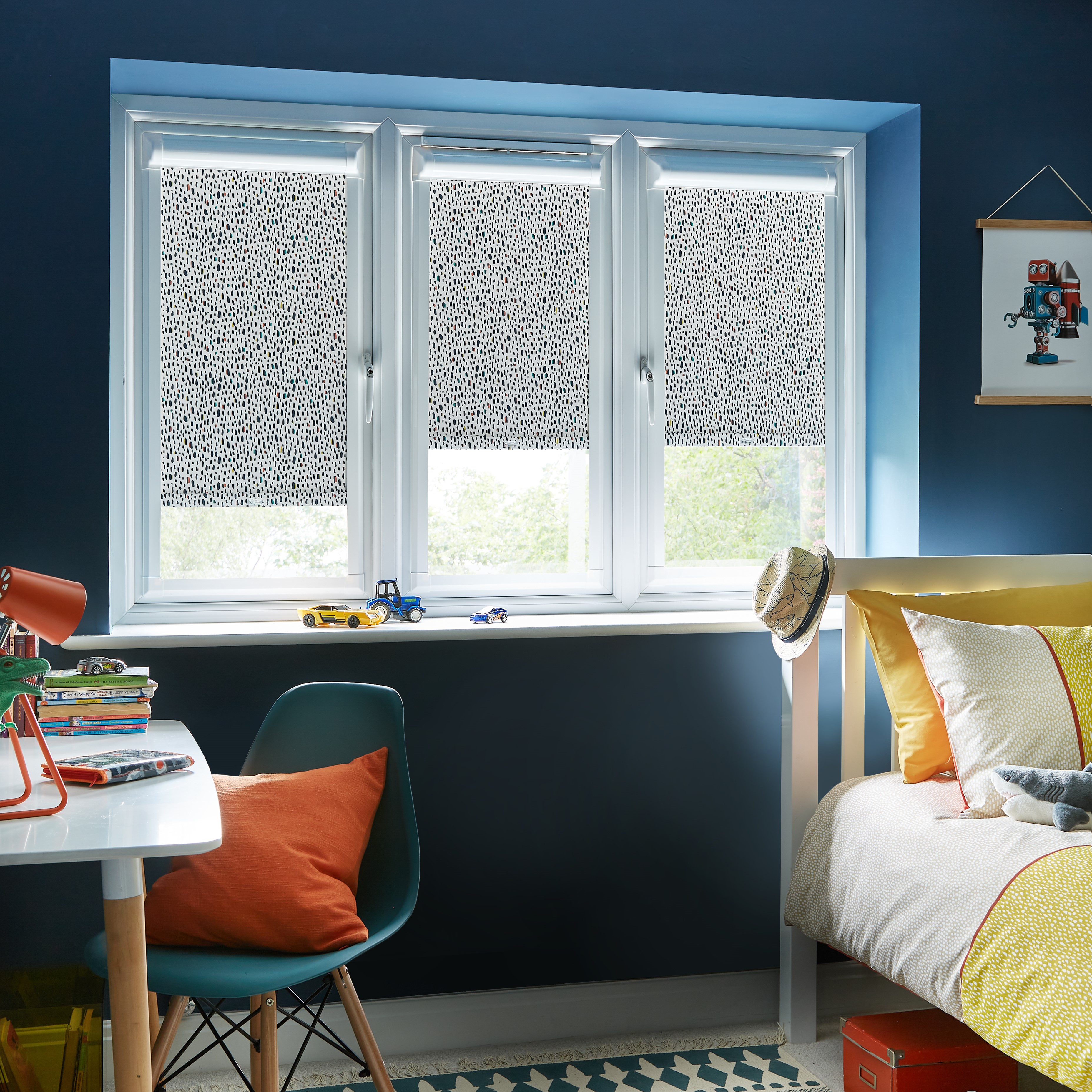 arena-2021-rollers-launch-roller-blinds-perfect-fit-lenny-navy-sq-0102-v2-sq.jpg