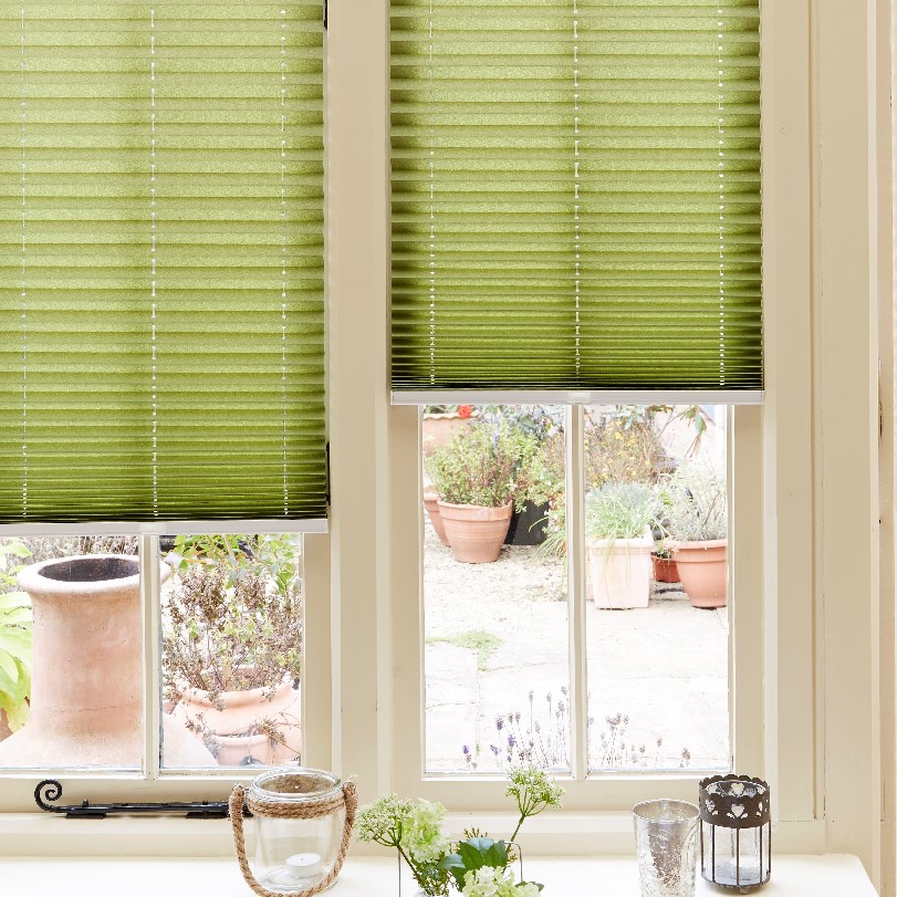 tabbed-pleated_conservatory-oakham3936-sq.jpg