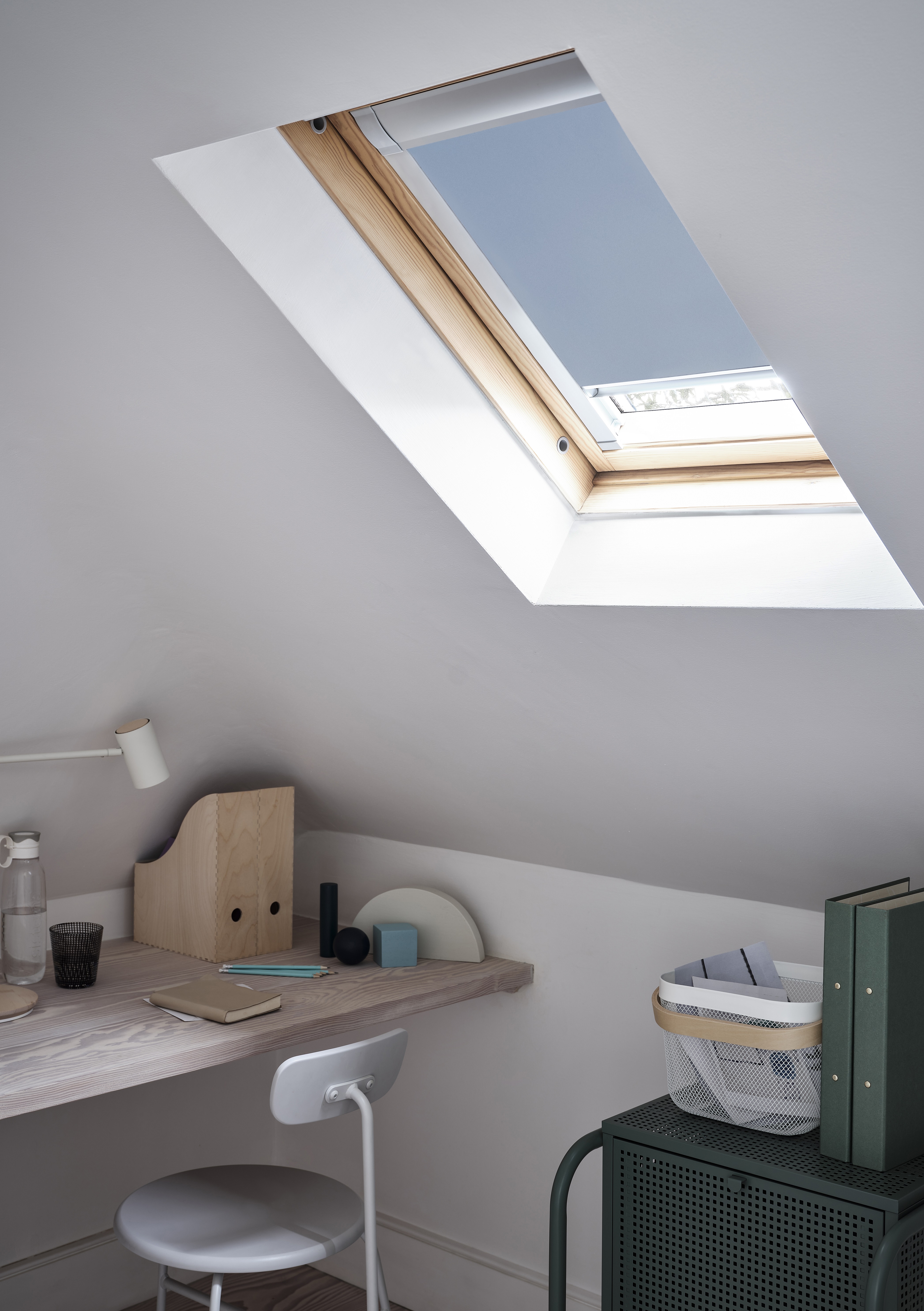 ARENA-24-BLOC SKYLIGHT-OZONE SPORTY BLUE-OFFICE-01.jpg