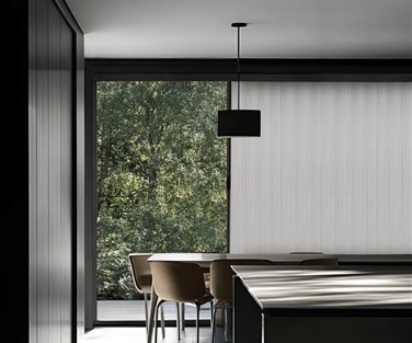ARENA-25-BLIND SCREEN-DINING ROOM-WHITE.jpg